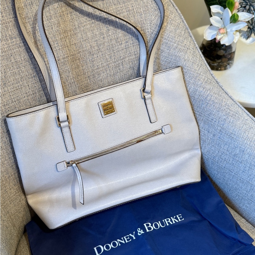 Dooney and Bourne purse